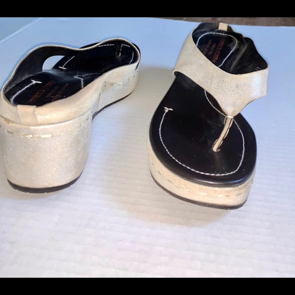 Donald J Pliner metallic shoes - Picture 5 of 6